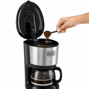 ماكينة قهوة بالتقطير بلاك+ديكر 8–10 أكواب، 750 وات – DCM750S-B5