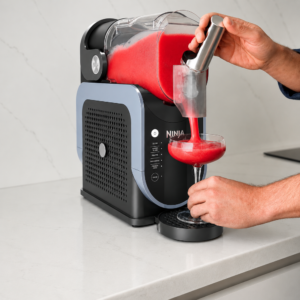 ماكينة مشروبات مثلجة Ninja SLUSHi بتقنية RapidChill – FS301